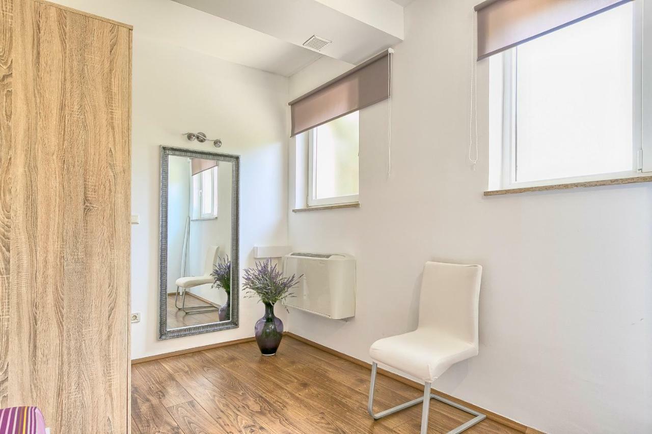 Wellness Apartman Kaiser Pula Exterior foto